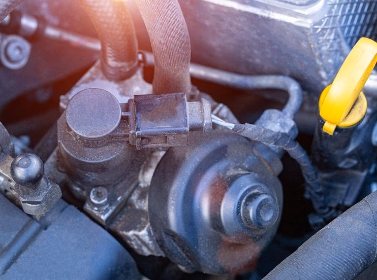 What are the symptoms of a bad EGR valve?