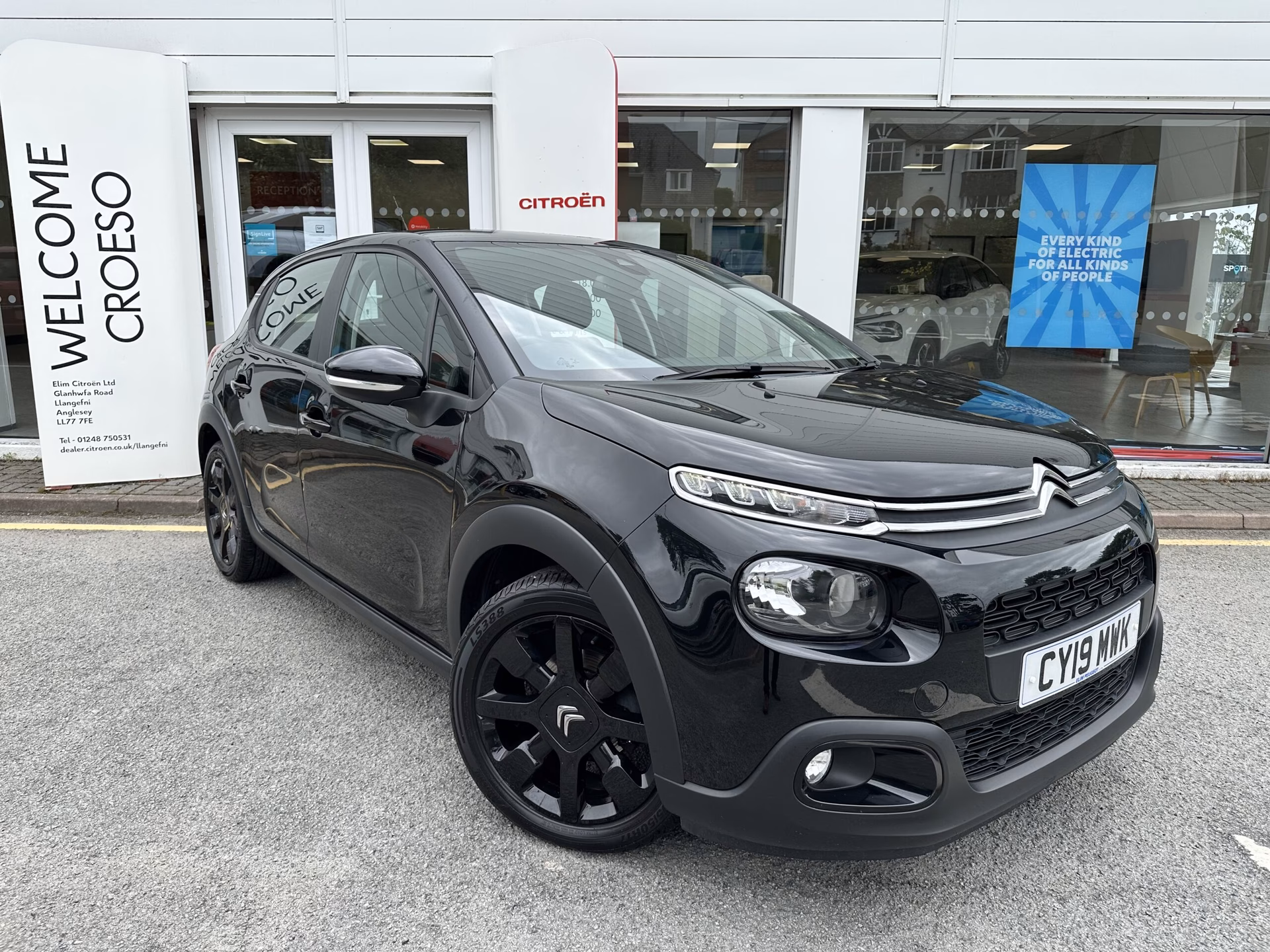 What is Peugeot service promise?