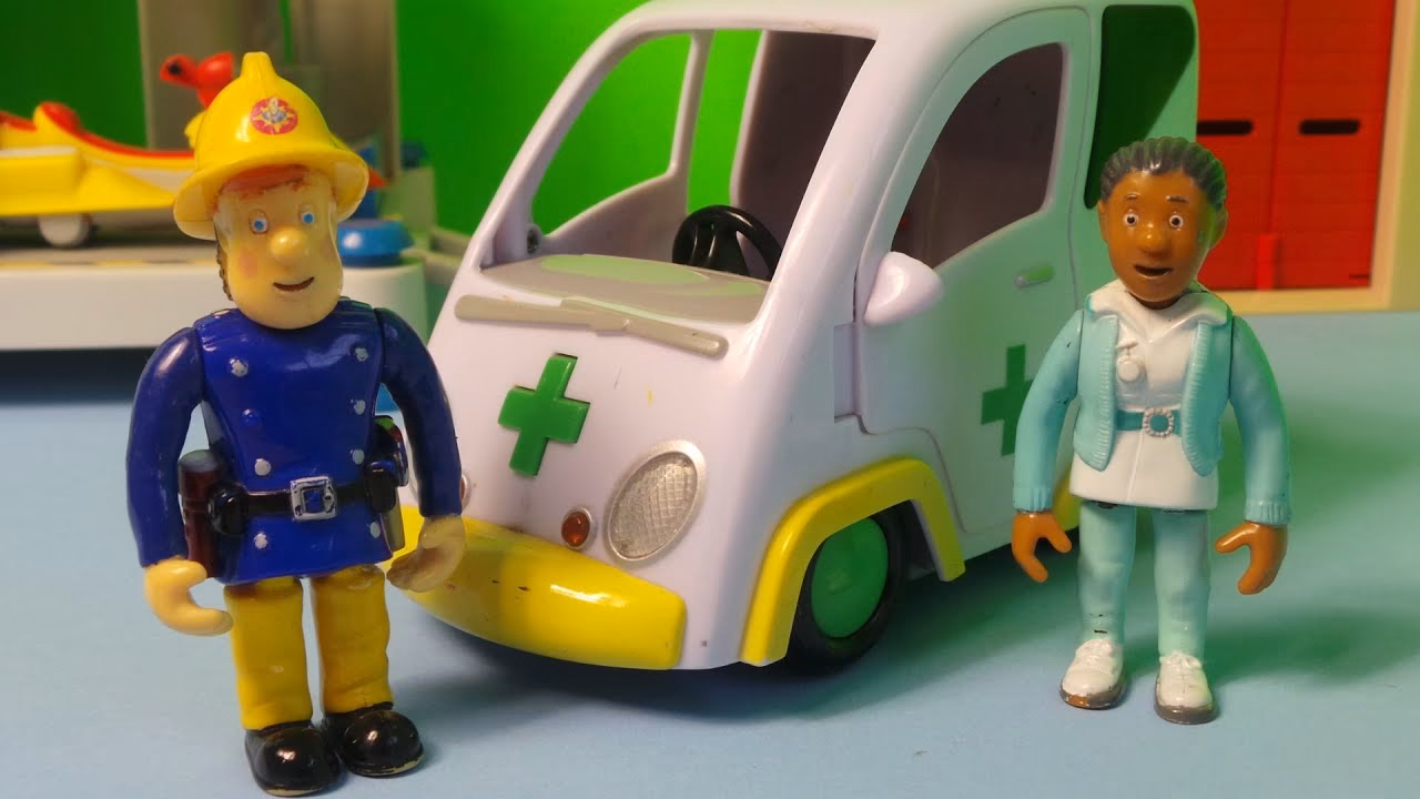 What type of rescue vehicle does Tom Thomas use?