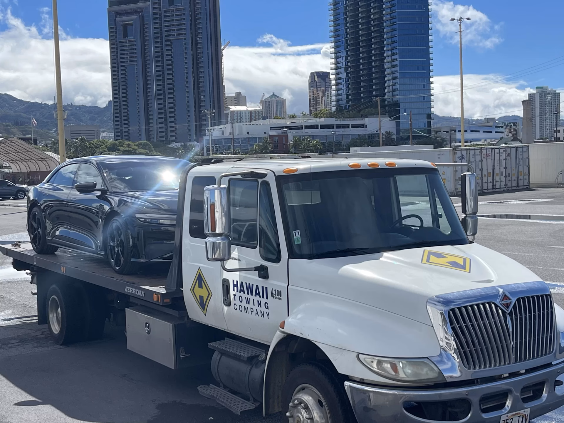 Who towed my car in Honolulu?