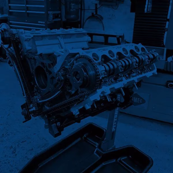 What types of engines are rebuilt on-site?