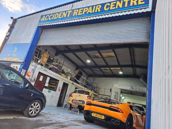 What services does a cylinder head repair service offer?