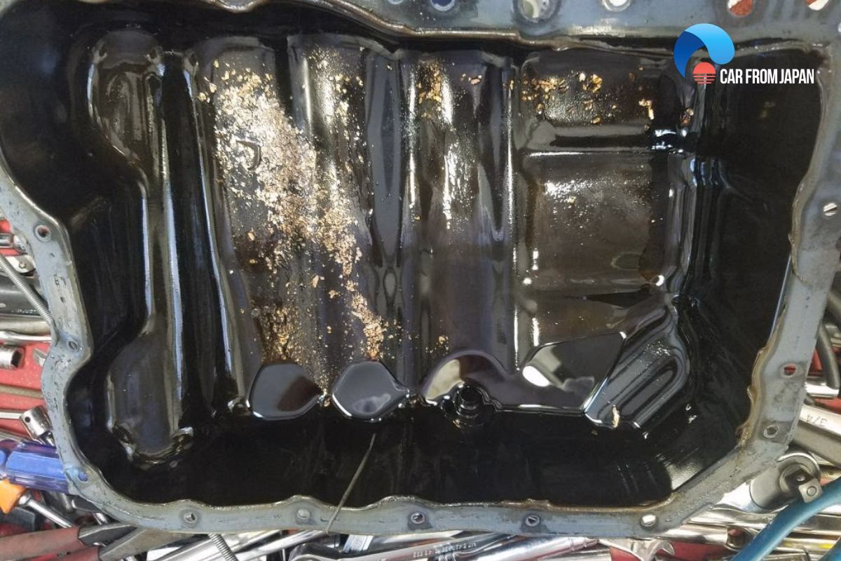 Can an engine seize with oil in it?