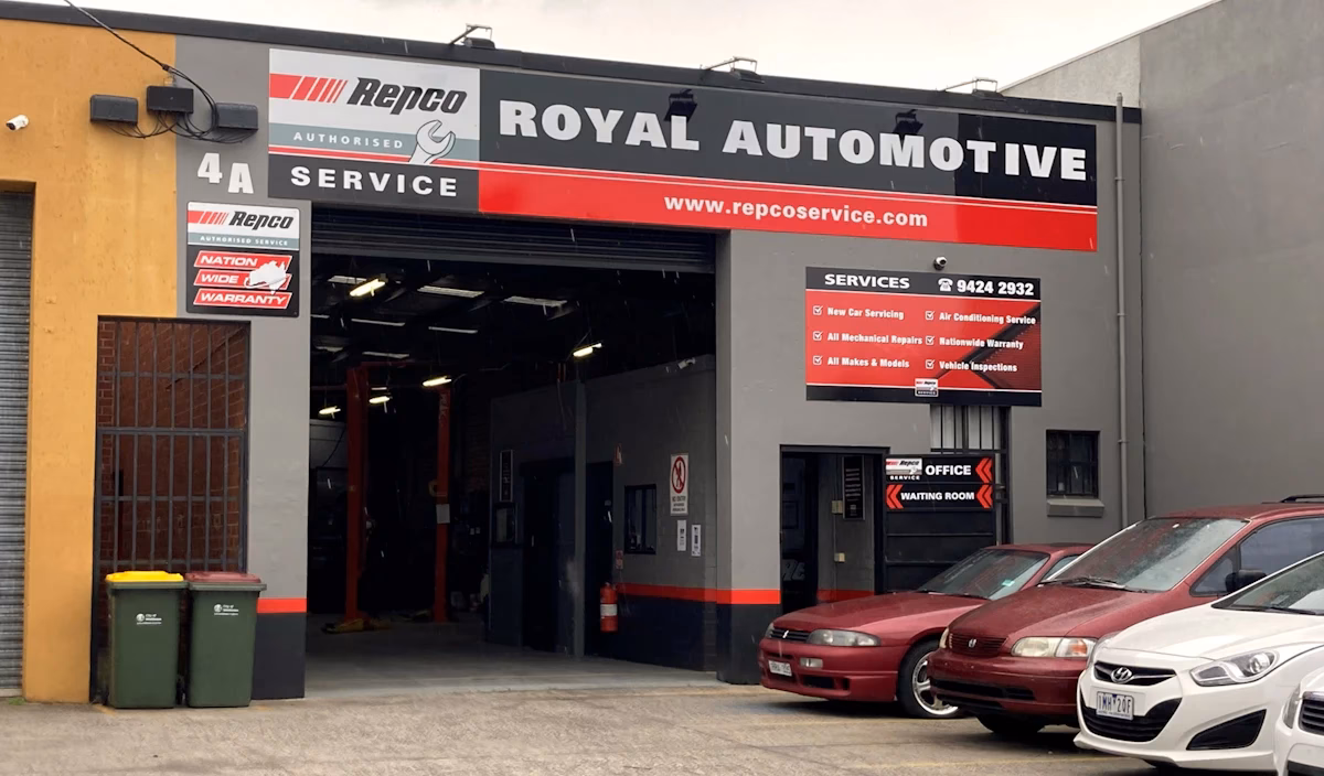 Which business is servicing Epping?