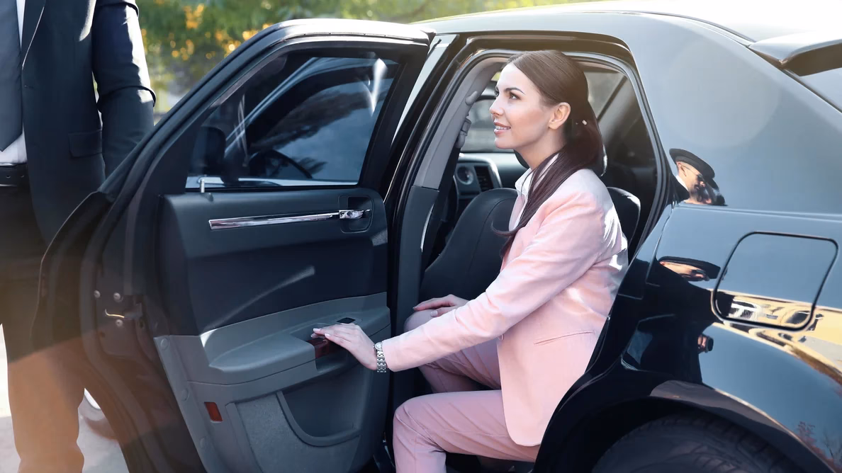 Does Etihad have a chauffeur service?