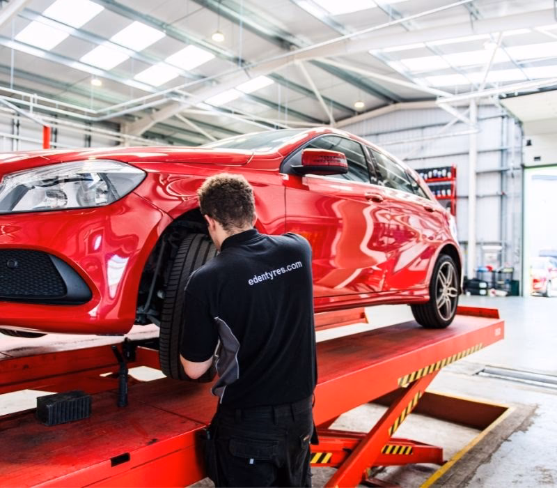 Who is Eden tyres & servicing (Burton on Trent)?