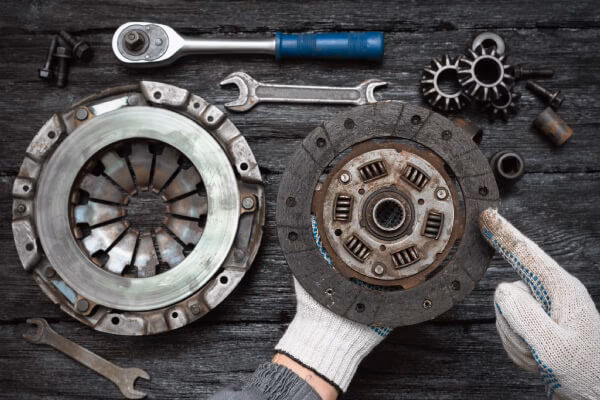 Do clutches wear out?