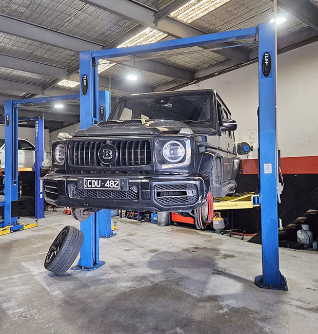 Who is hoppers auto care?