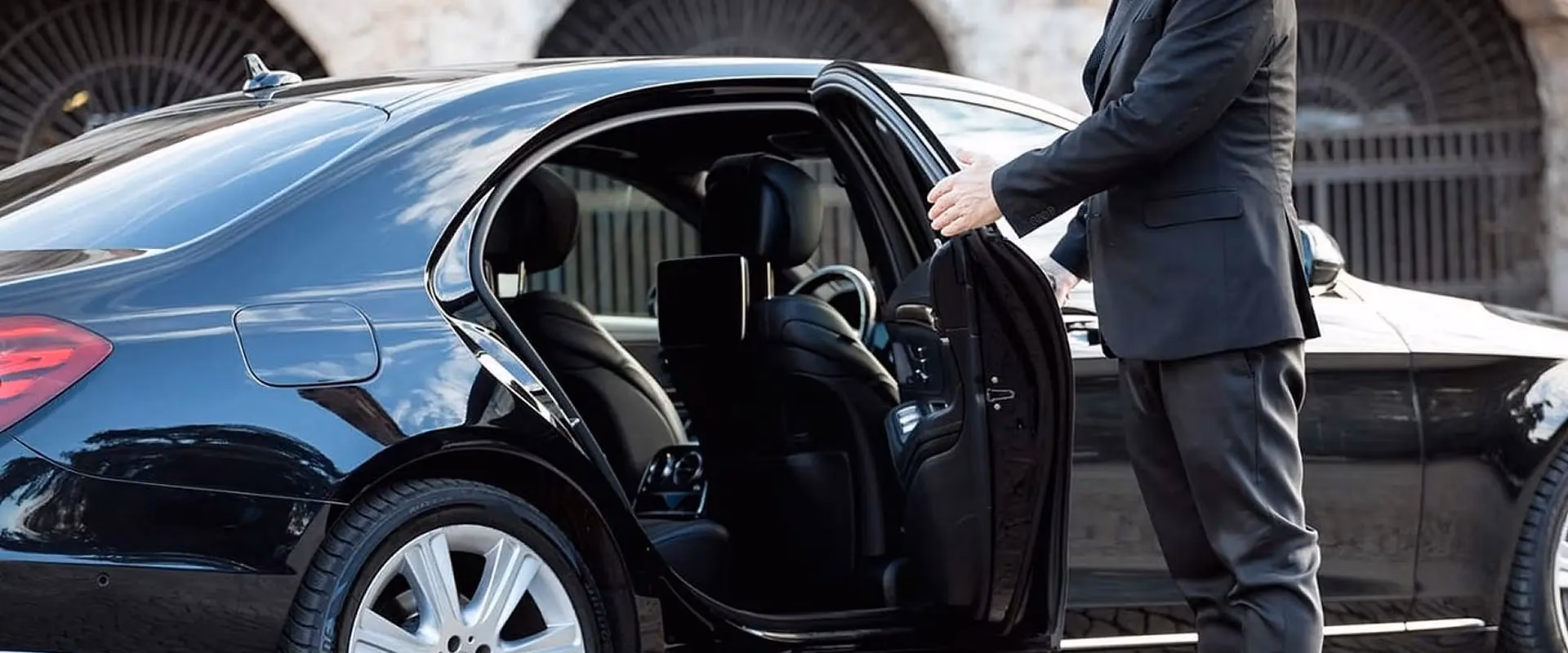 Does ExecuCar offer car service?