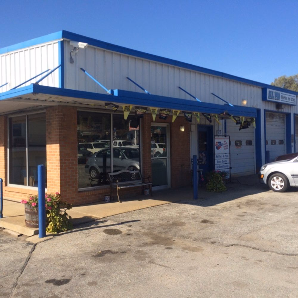 How do I contact Creightons garage & recovery?