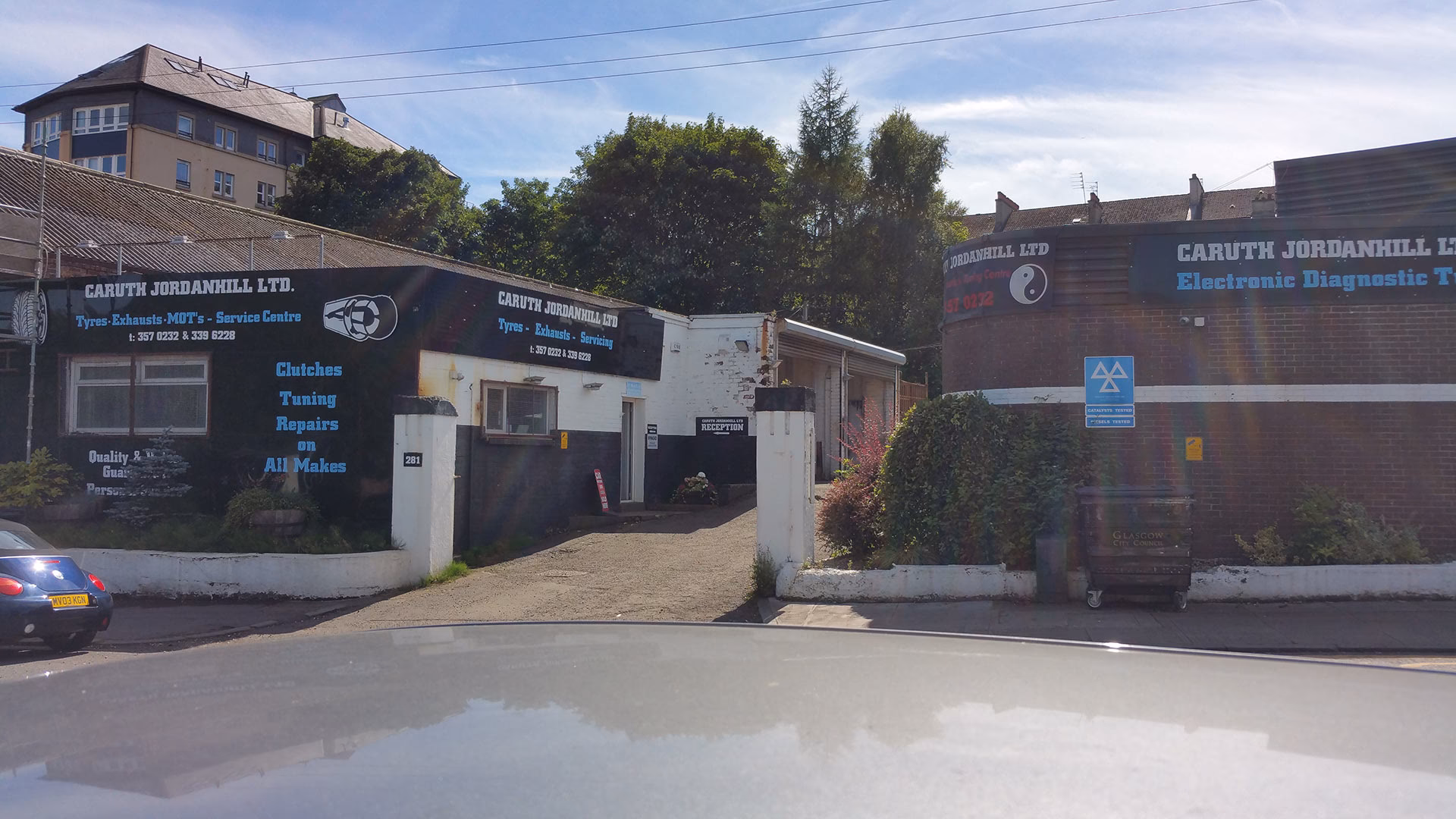 Who is custom exhaust Glasgow?