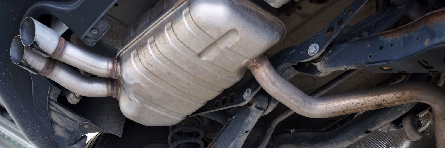 Can I wait for a car service or MOT in Hayes?