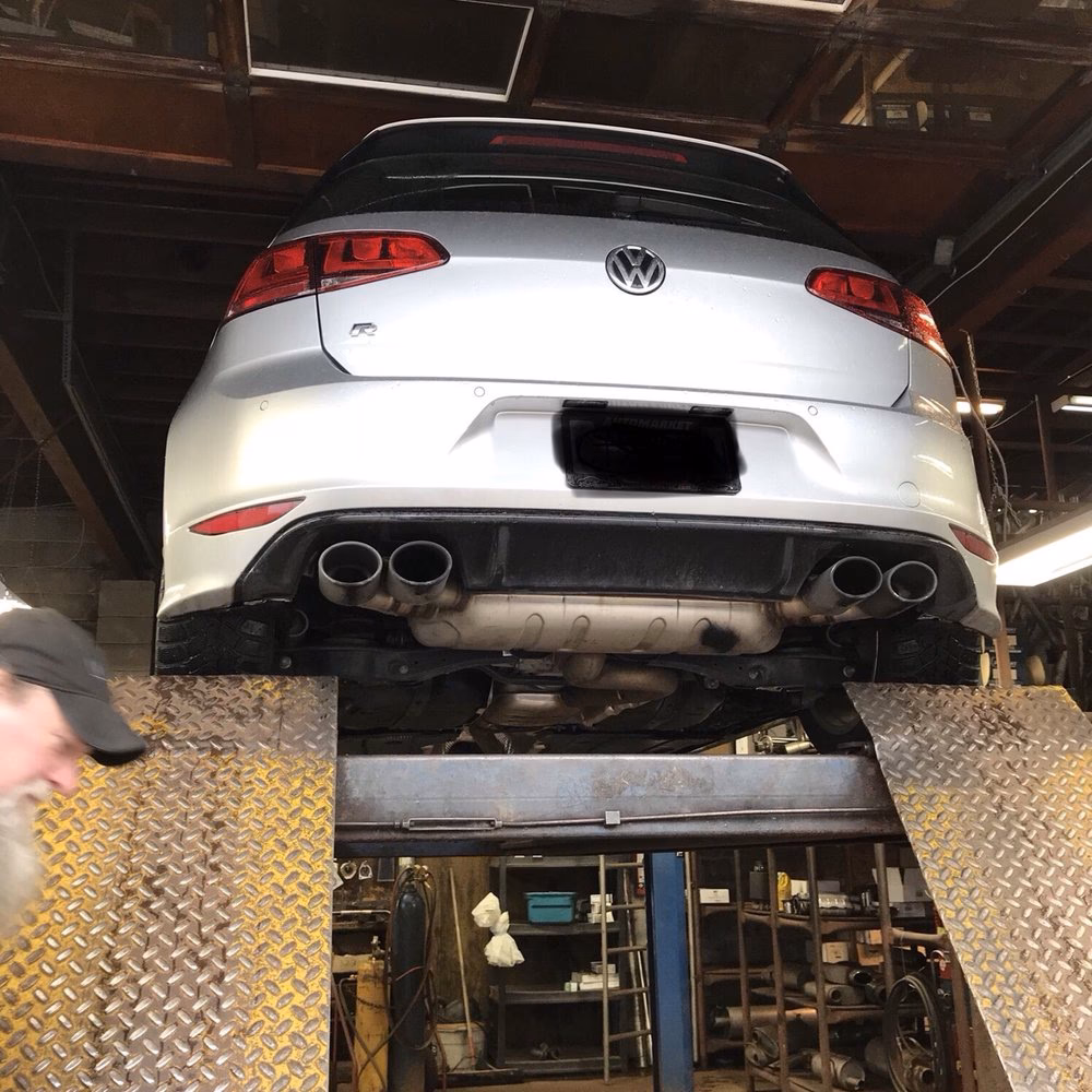 What is Challenger tyres car service?