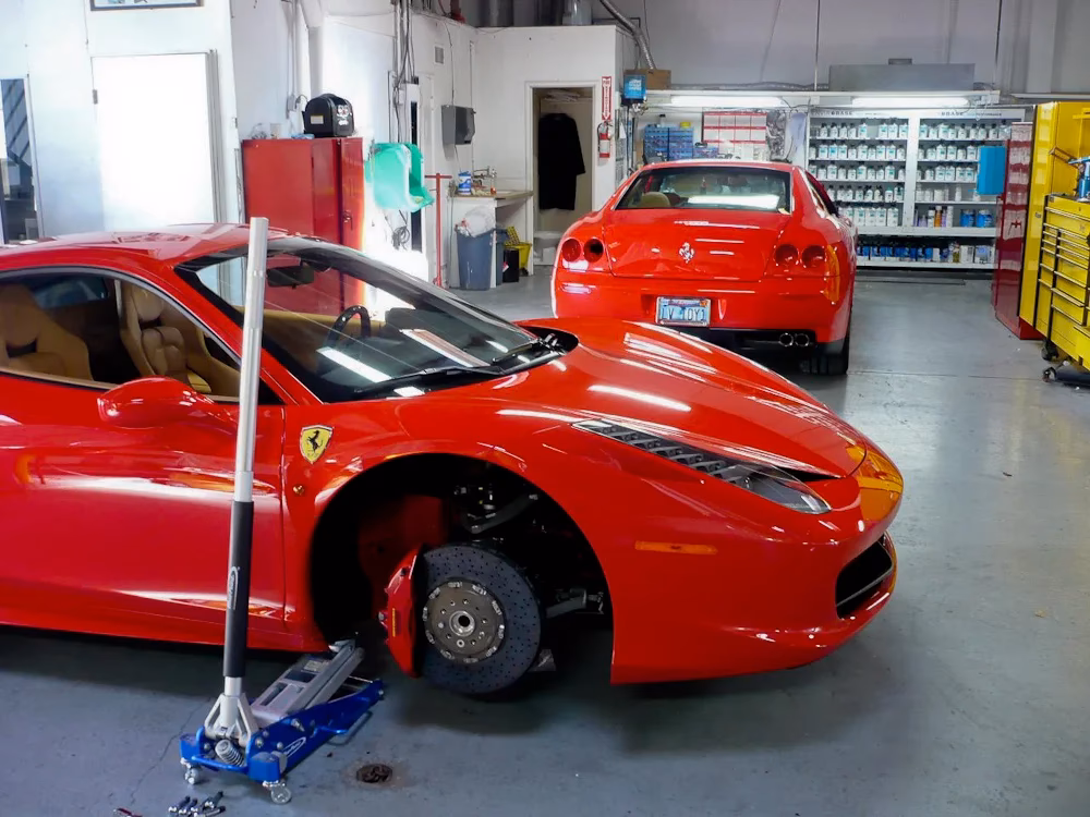 Where can I hire a luxury car in Edinburgh?