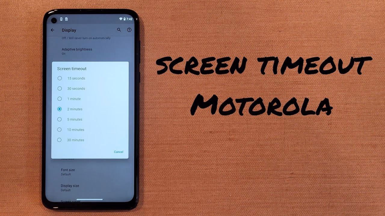 How do I change the lock screen on my phone?