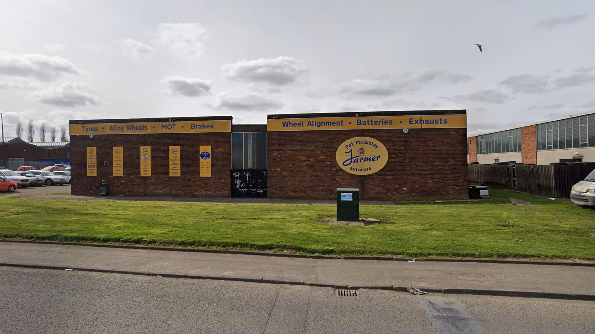 Where is farmer Autocare Broxburn?