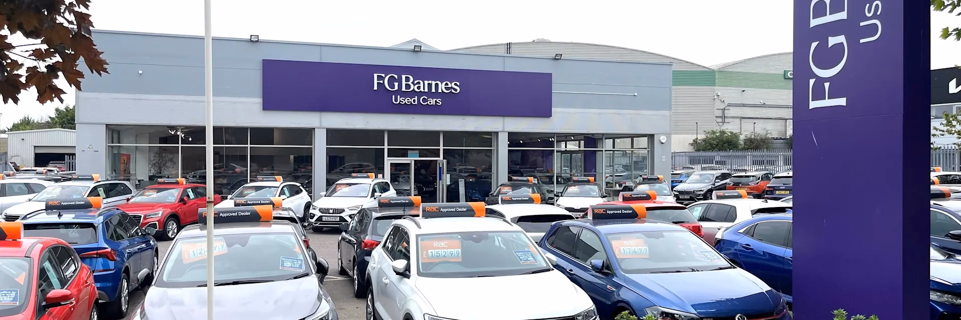 Where is F G Barnes Nissan located?