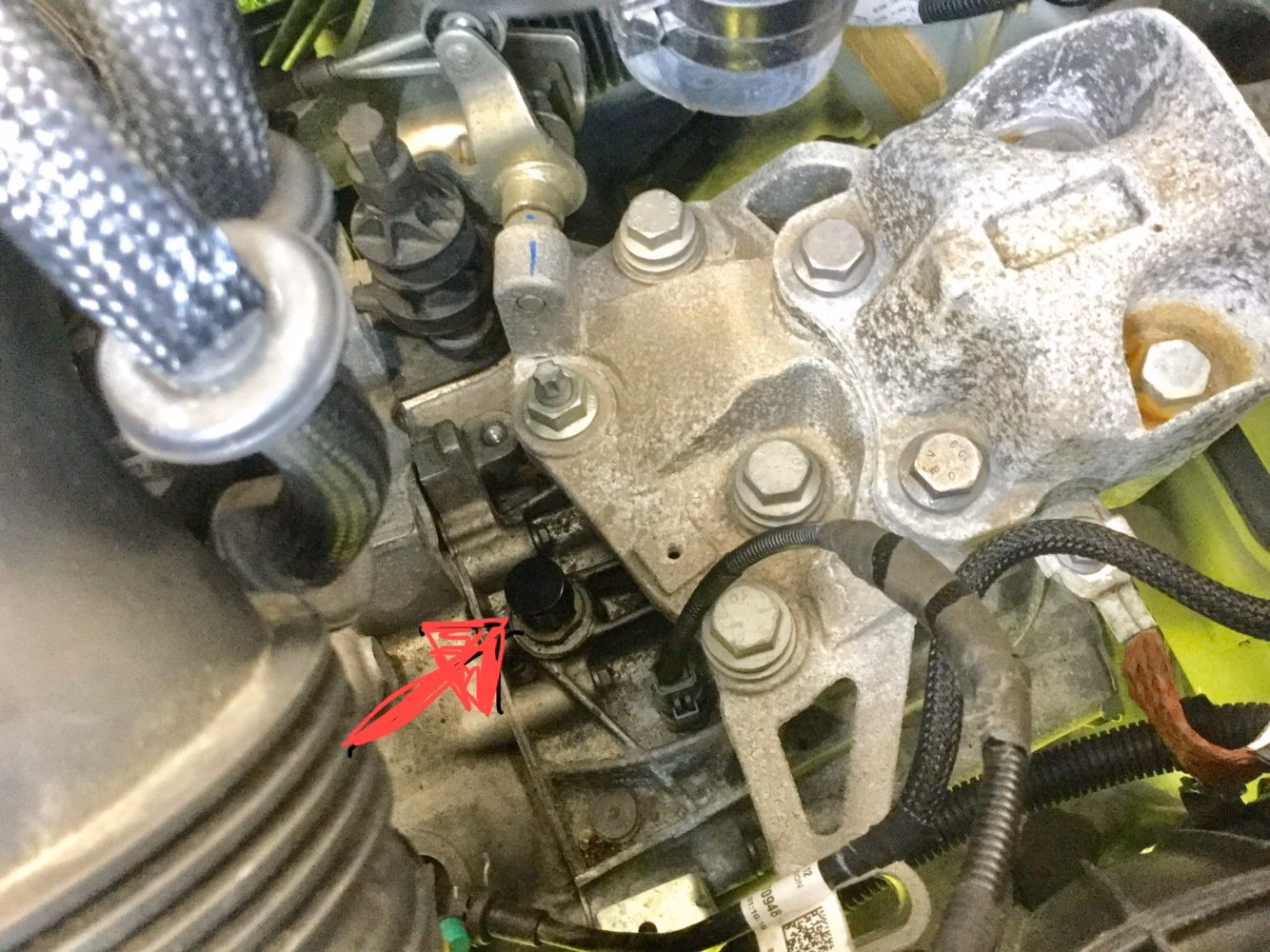 How much oil do you put in a gearbox?