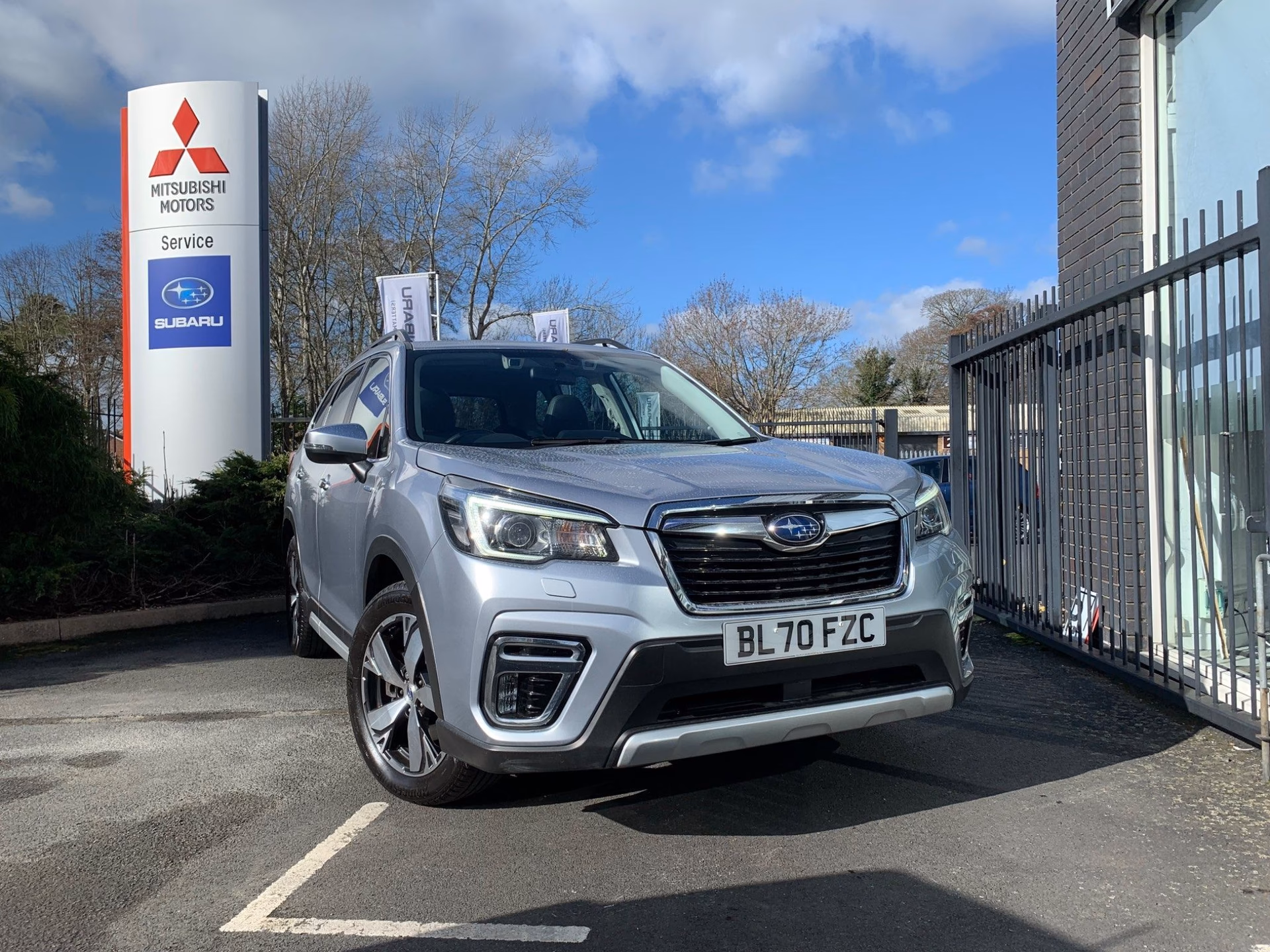 Where can I buy a Subaru in Worcestershire?