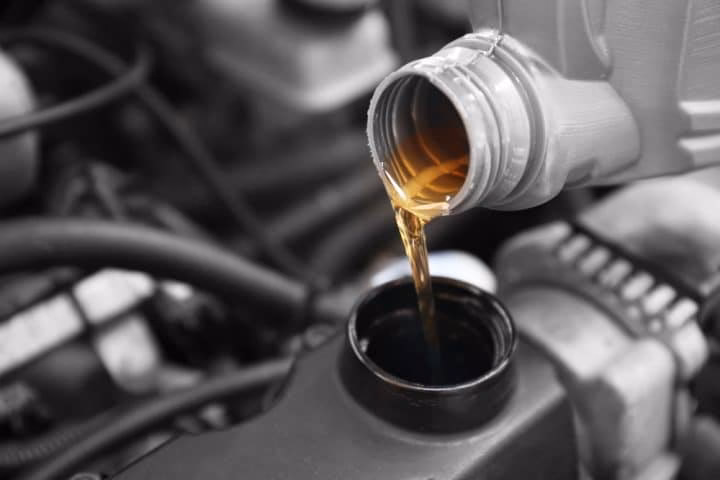 How long does an oil change service last?