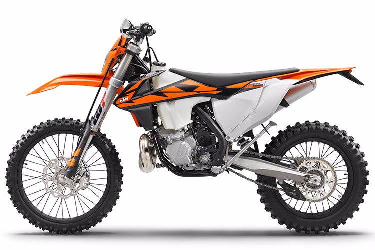 Which motocross bike has a fuel injection system?