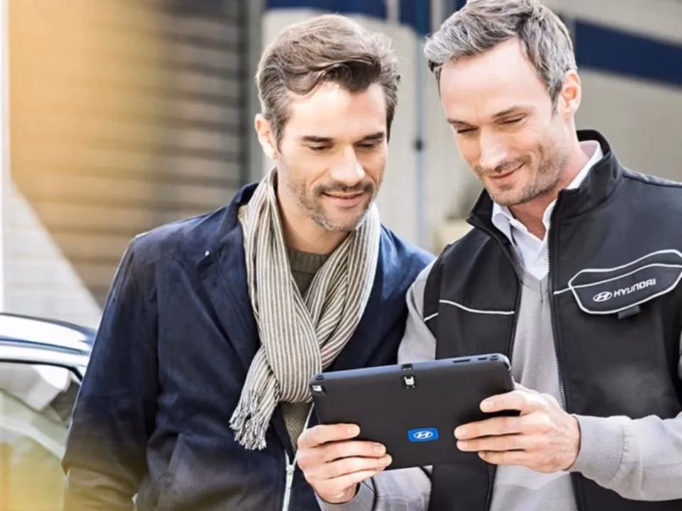 Does Hyundai offer fixed price service?