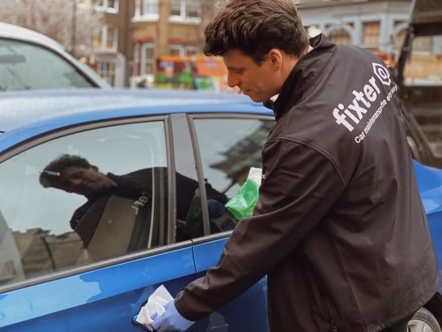 How does Fixter's car maintenance service work?