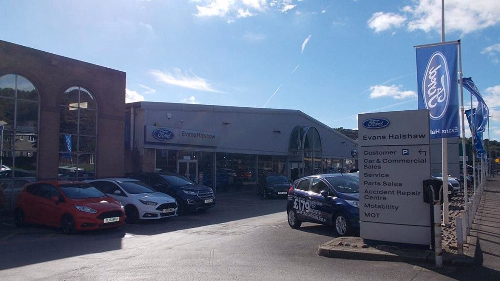 What services does Evans Halshaw Ford Batley offer?