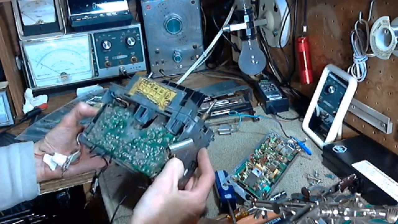 Why is my Ford radio not producing sound?