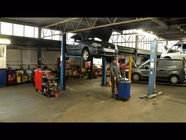 Can a Class 4 Mot be carried out at a Crowborough site?