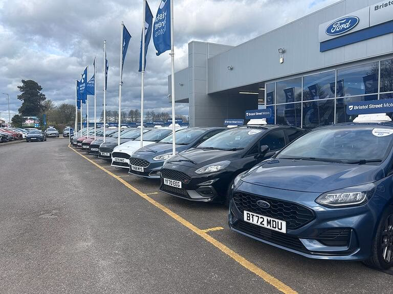 How much does it cost to replace a clutch in Gloucester?