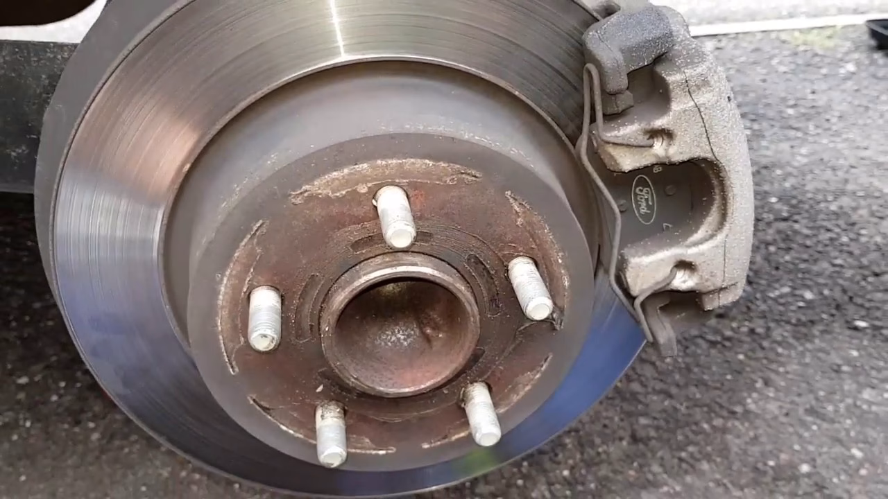 Where can I buy used Ford Kuga body panels?