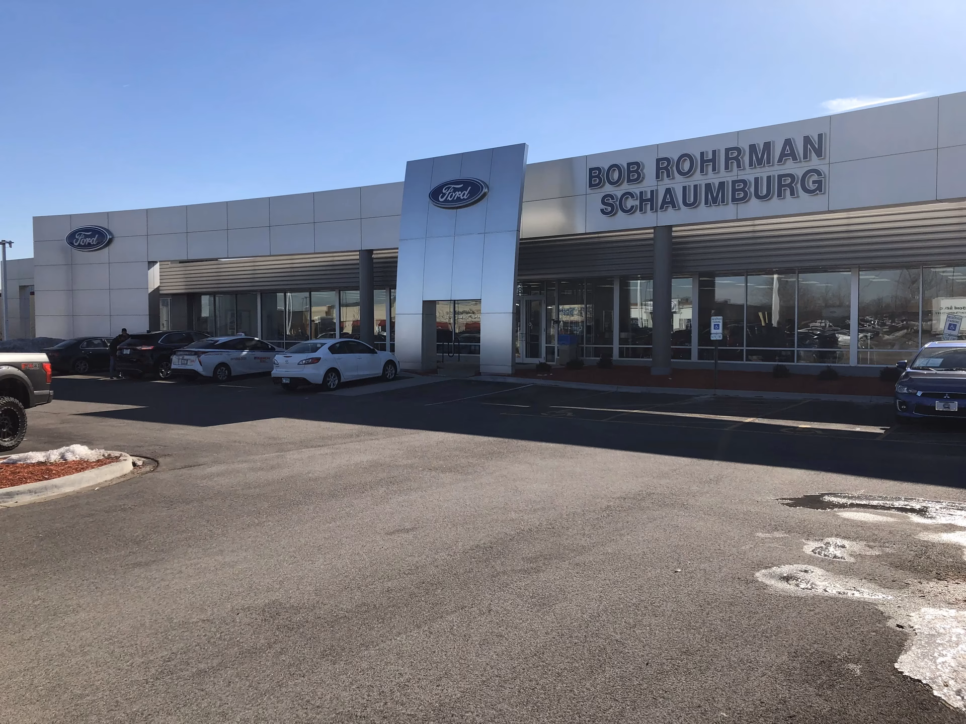 Where is Bob Rohrman Schaumburg Ford located?