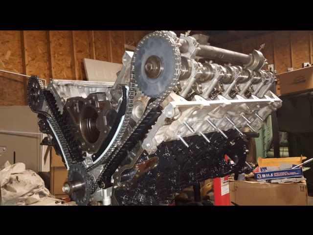 How long does a V10 engine last?
