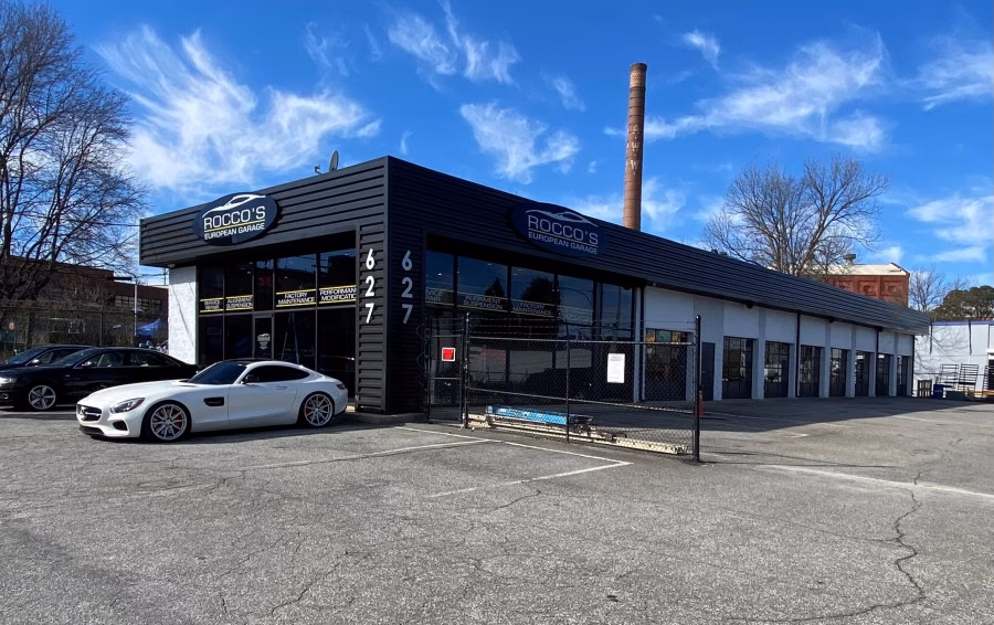 Does Fayette import use original equipment?