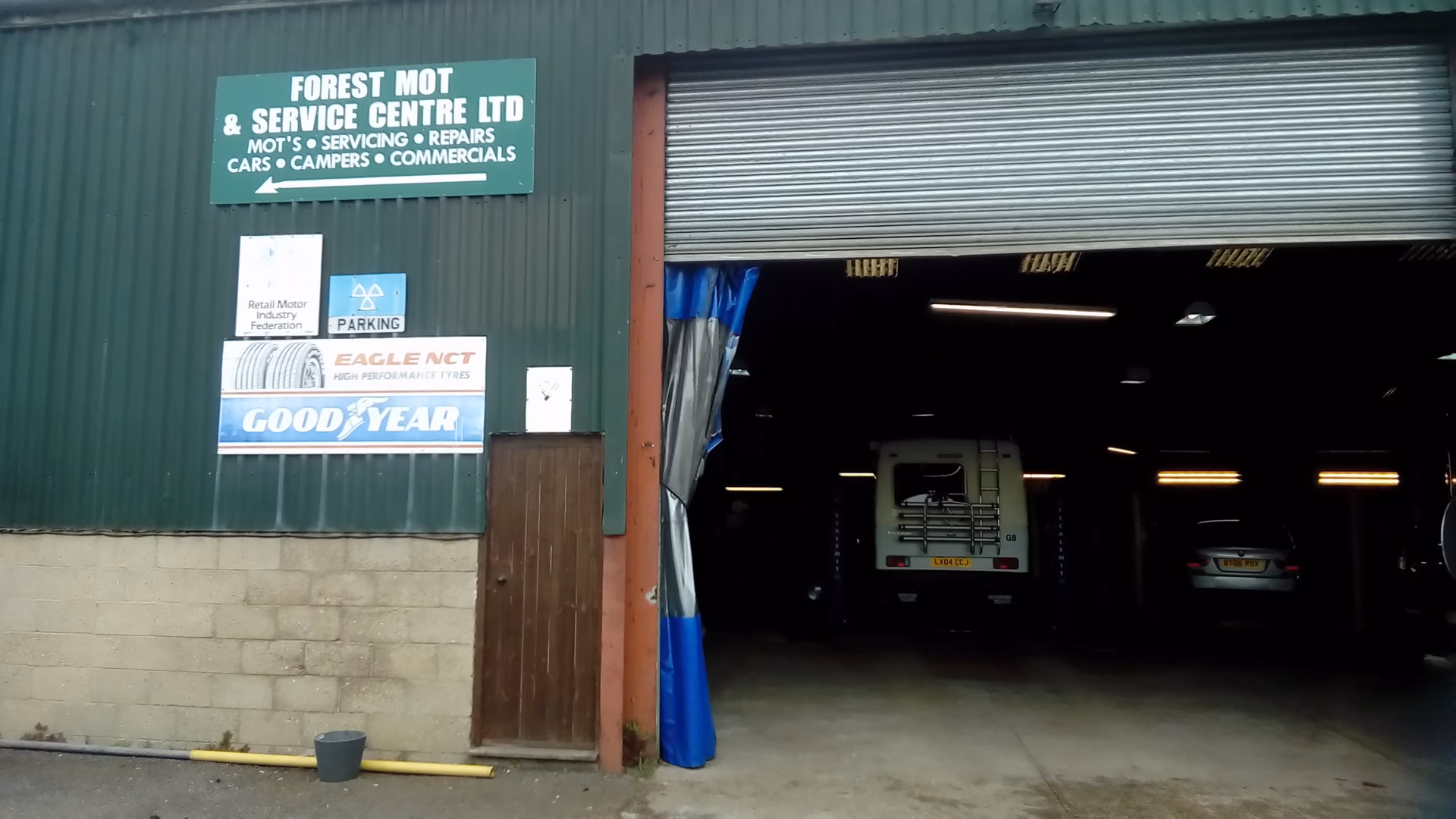 Who is forest MOT & service centre?