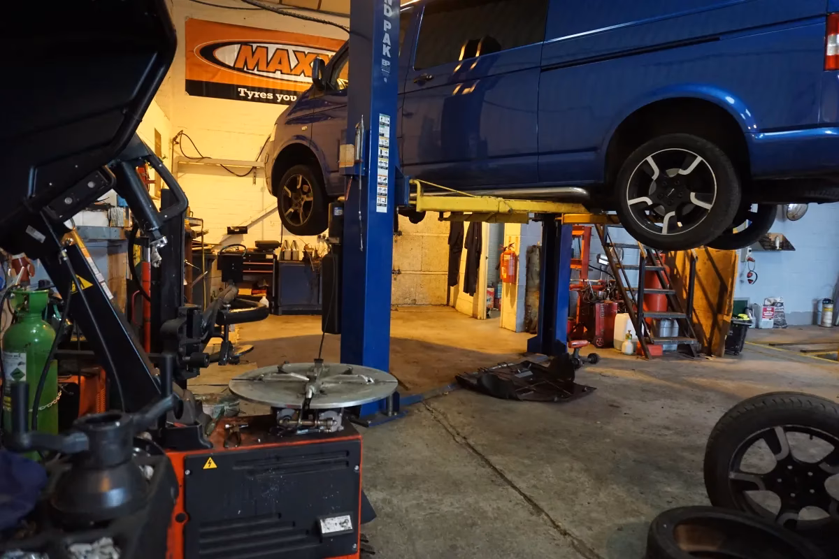 Who is Fosseway Vehicle Centre?