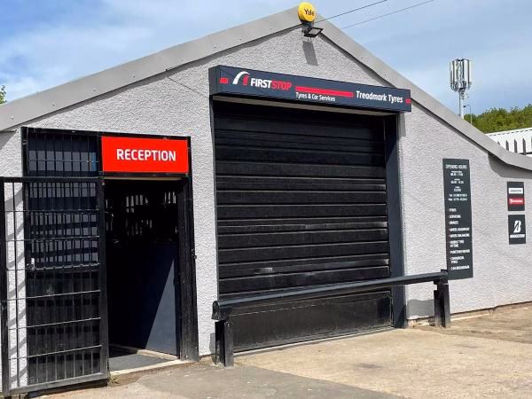Who sells Falken Tyres in Bishop Auckland?
