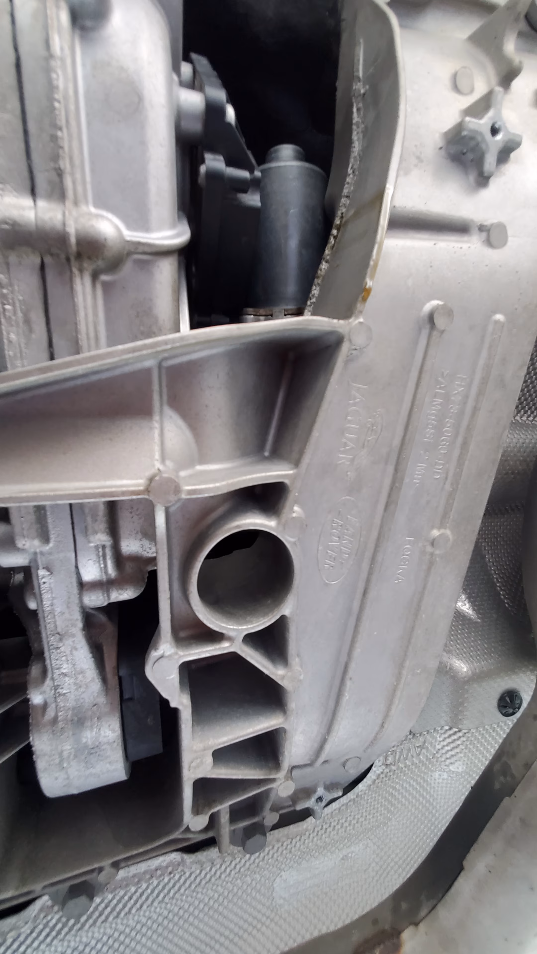 What oil do you use on a Jaguar F-Pace?