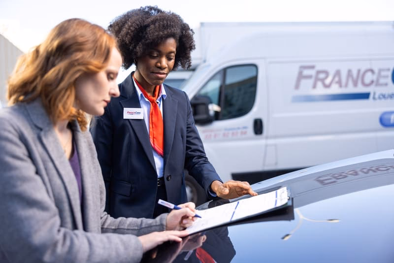 Pourquoi avez-vous contacté le Service Client Europcar ?