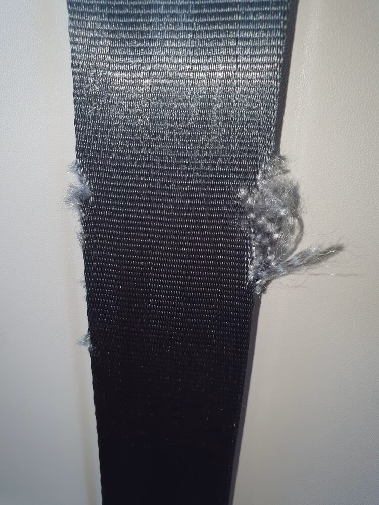 Is a damaged seatbelt a fail?