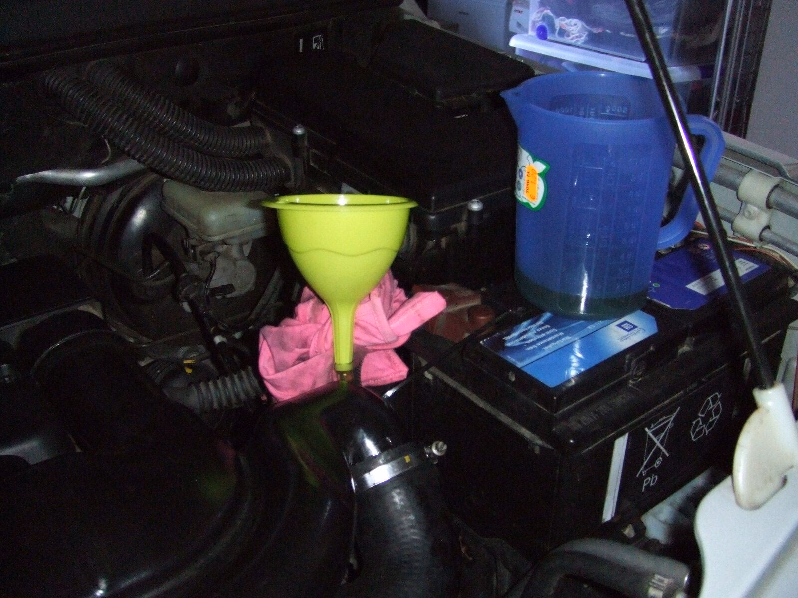 Does a Land Rover Freelander have a replaceable filter?