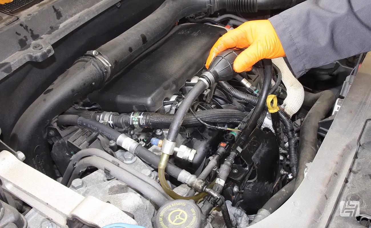 How much oil does a Land Rover Freelander 2 need?