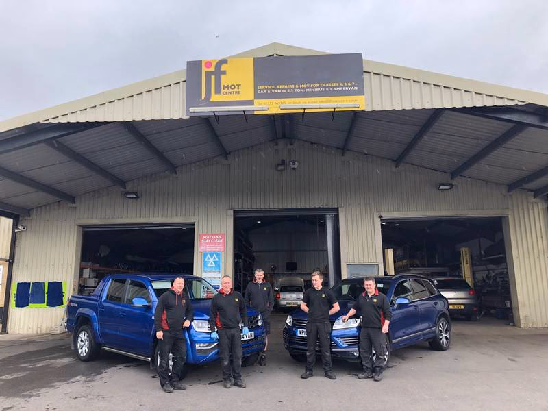 How do I contact Linwood Motors Keyford Frome?