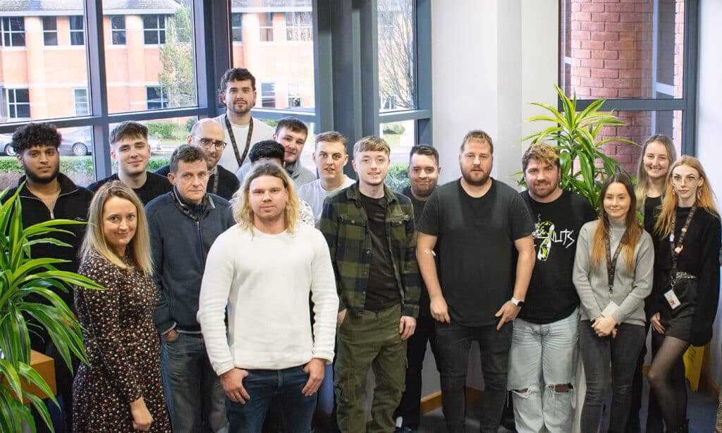 Who is Fuel Card Services Limited (02107821)?