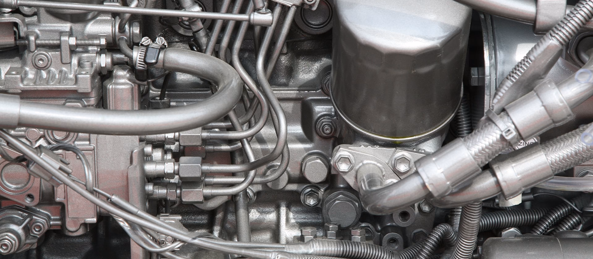 What services does a diesel injector reconditioning service offer?