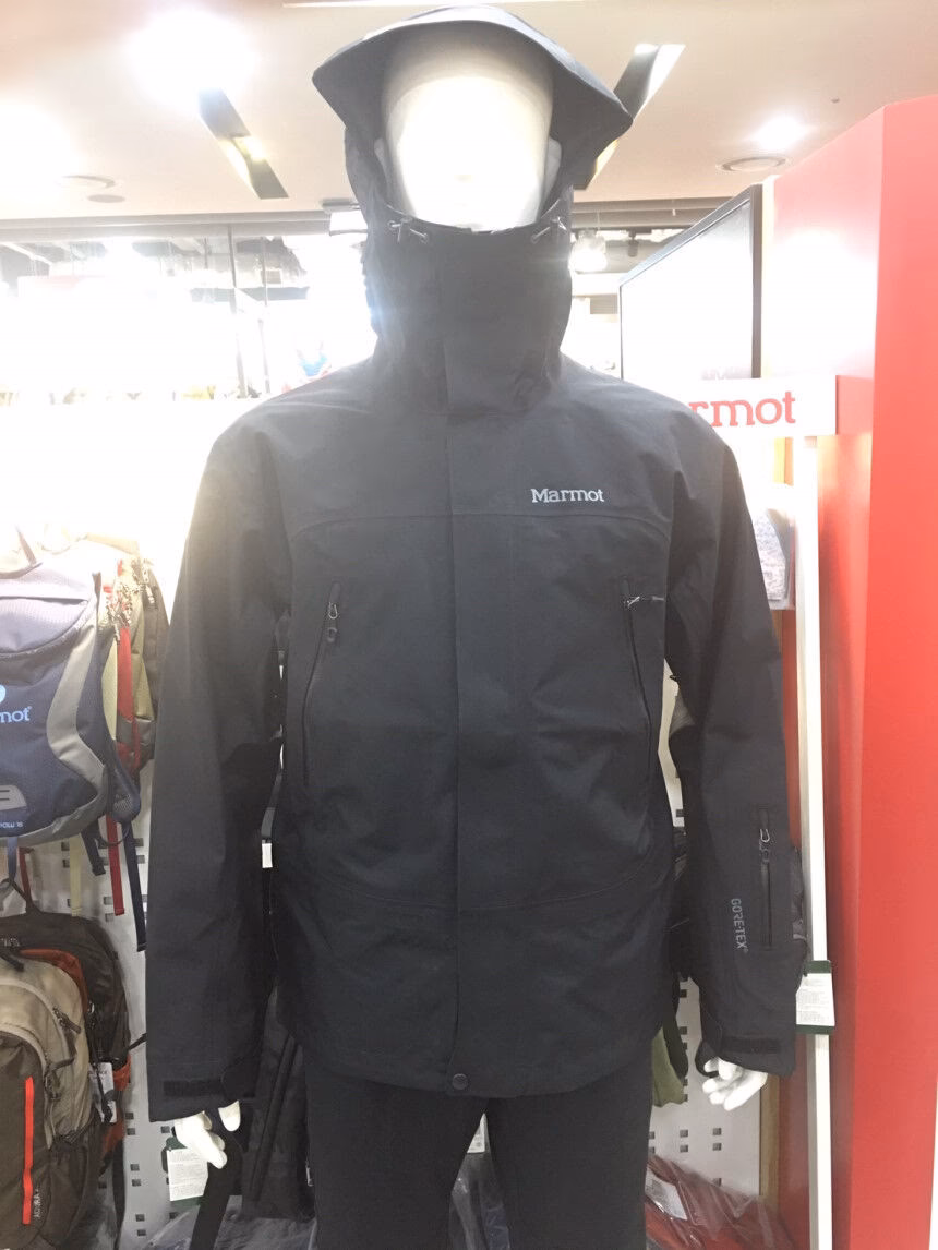 What services does Spire Manchester Hospital offer?