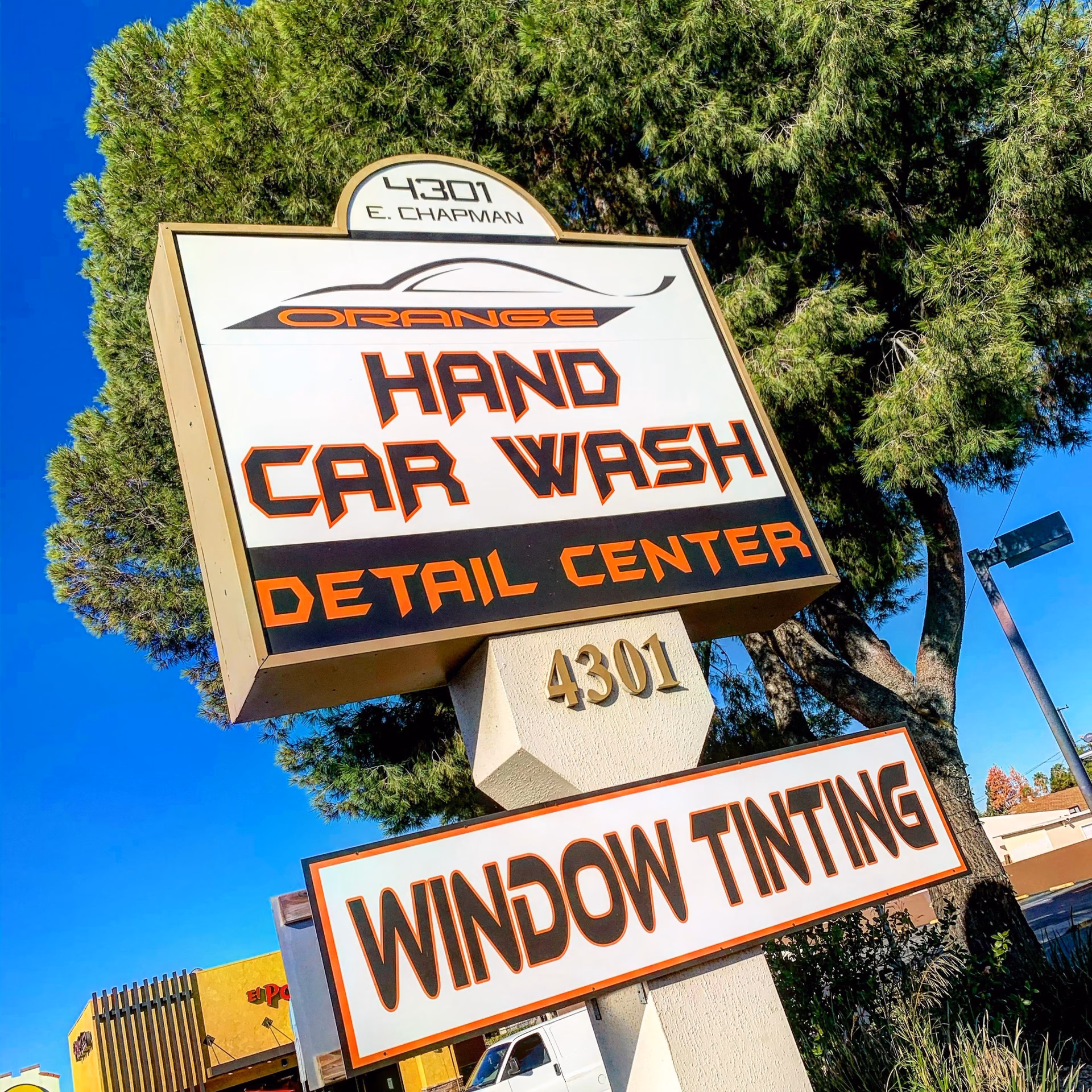 Who is the best 100% hand car wash in Orange County?
