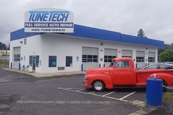 What does a full service repair shop do?