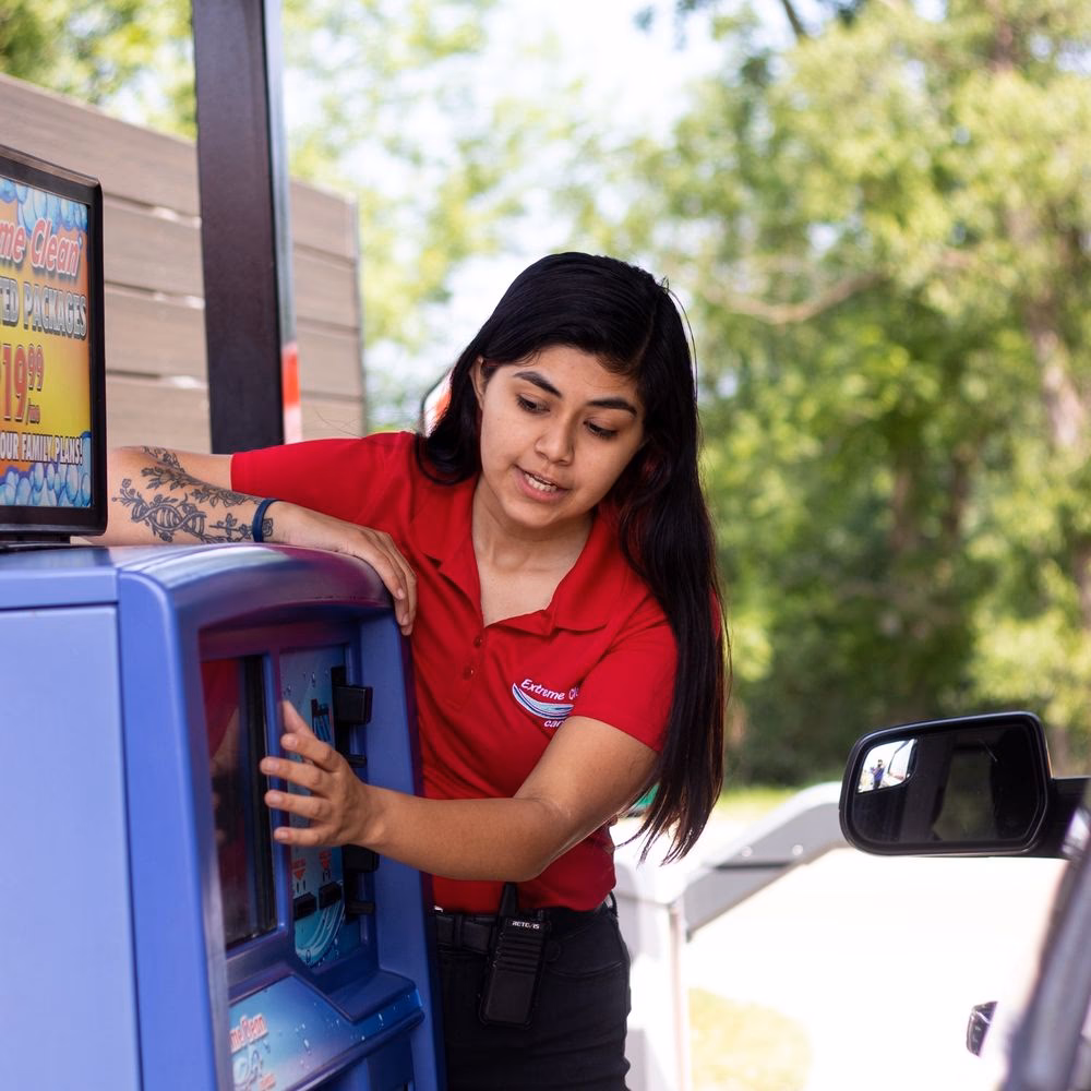How does a professional car wash work?